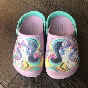 Kids unicorn 🦄 crocs